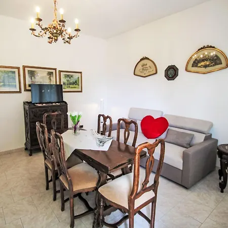 דירה Davide By Interhome ורבאניה